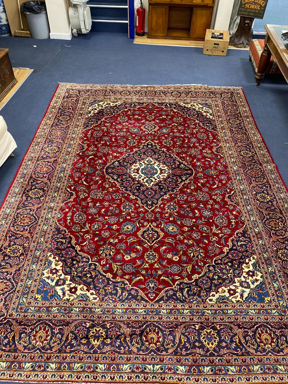 A Kashan carpet, 360 x 270cm